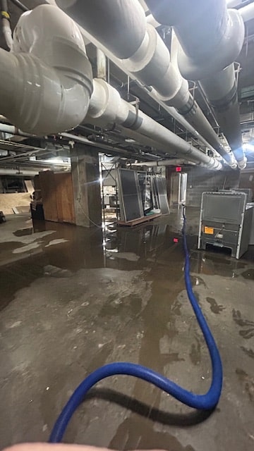 commercial property flood cleanup